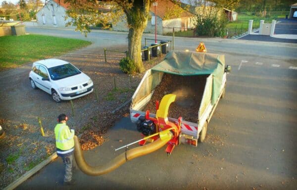 Aspirateur Feuille Sur Ridelle Rabaud